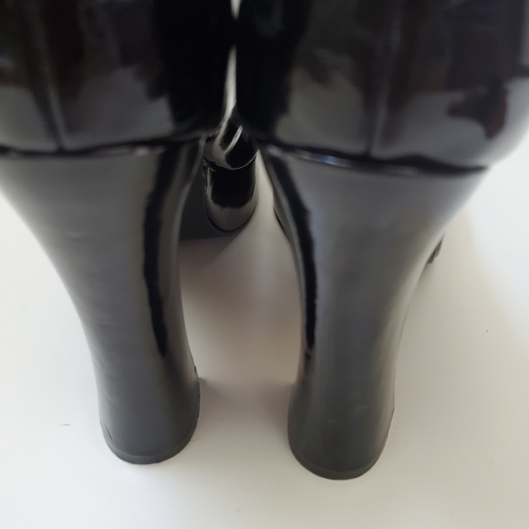 NEW Black Patent Leather Mary Jane Heels - Picture 5 of 6